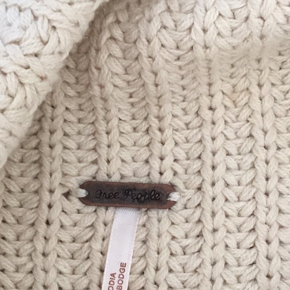 Free People Swim Too Deep Oversized Turtleneck Sweater Ivory Cozy Sweater NWT - Picture 9 of 10